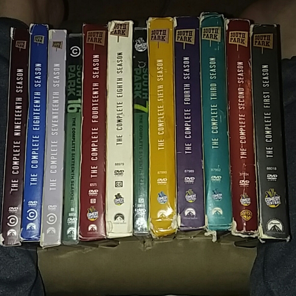 SOUTH PARK SERIES - Picture 1 of 8